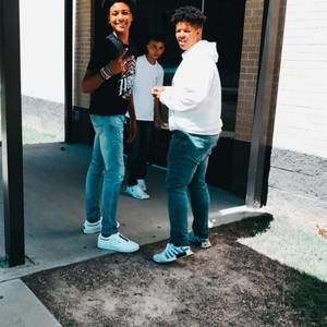 Meet your Posher, Carson